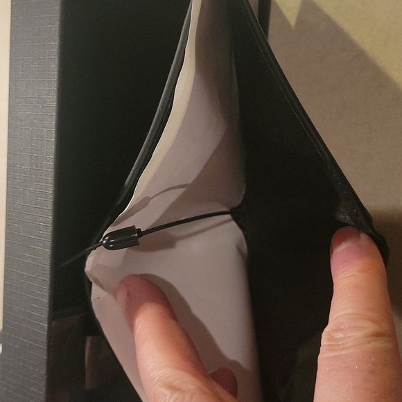 NEW! MICHAEL KORS Signature Logo Black Bi-fold Wallet & Money Clip GIft Set. - Picture 3 of 5